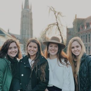 Meet your Posher, Maddy